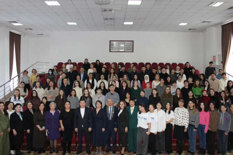 Встреча выпускников ЕАГИ с руководителем Управления образования г.Астаны