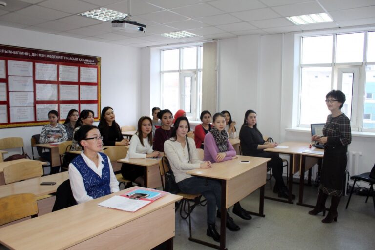 Содружество между высшими учебными заведениями