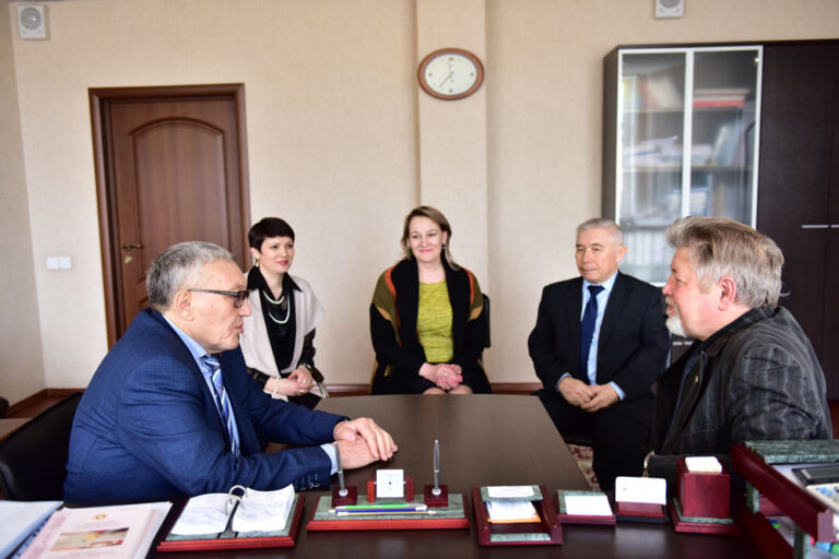 В ЕАГИ прошла лекция профессора В.В. Козлова